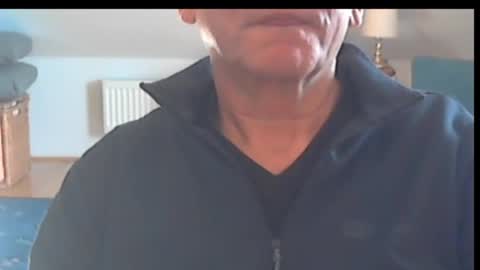 Snapshot of wuki123 chatting on November 12, 2025, 11:10 am Wuki online show from November 12, 2025, 11:10 am