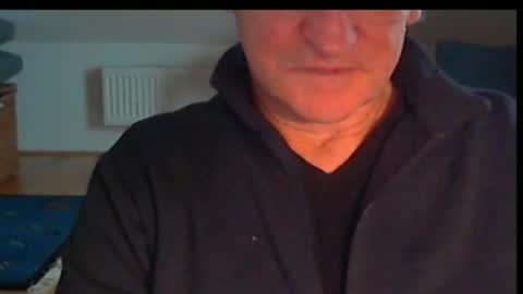 Snapshot of wuki123 chatting on November 27, 2025, 1:35 pm Wuki online show from November 27, 2025, 1:35 pm