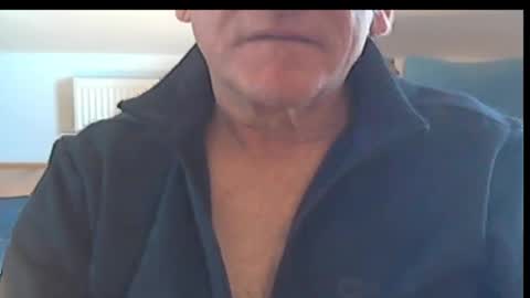 Snapshot of wuki123 chatting on March 3, 2026, 12:44 pm Wuki online show from March 3, 2026, 12:44 pm