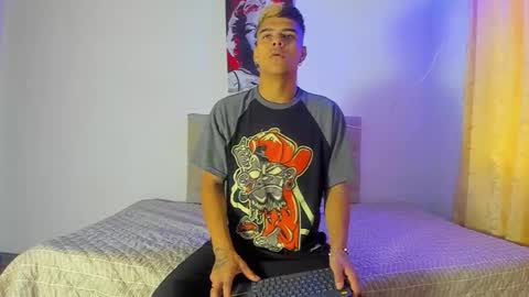 Snapshot of wyatt_2 chatting on September 18, 2025, 11:45 am wyatt online show from September 18, 2025, 11:45 am