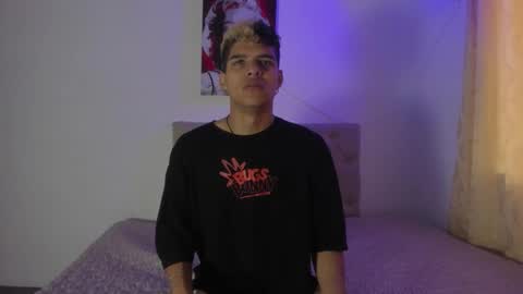 Snapshot of wyatt_2 chatting on October 2, 2025, 12:01 pm wyatt online show from October 2, 2025, 12:01 pm