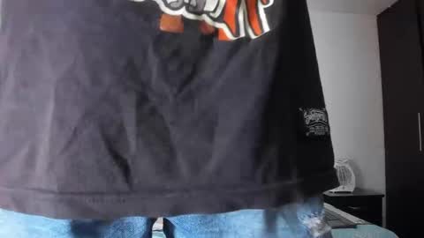 Snapshot of wyatt_2 chatting on October 24, 2025, 12:01 pm wyatt online show from October 24, 2025, 12:01 pm