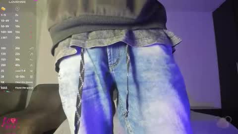 wyatt online show from November 6, 2025, 12:17 pm