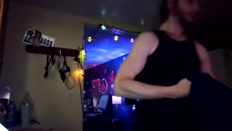 Snapshot of wyiatt_unknown chatting on November 9, 2025, 6:23 am wyiatt online show from November 9, 2025, 6:23 am