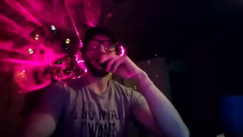 Snapshot of wyiatt_unknown chatting on March 28, 2026, 6:24 am wyiatt online show from March 28, 2026, 6:24 am