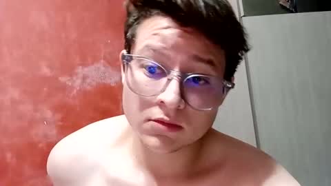 Wylisbertoaa online show from February 22, 2026, 7:51 am