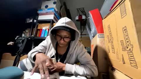 Snapshot of wynterheat chatting on October 30, 2025, 8:49 am Wynter Heat online show from October 30, 2025, 8:49 am