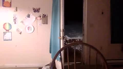 x0_jade online show from December 3, 2025, 1:24 am