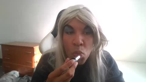 Xeranessa online show from September 23, 2025, 8:39 am