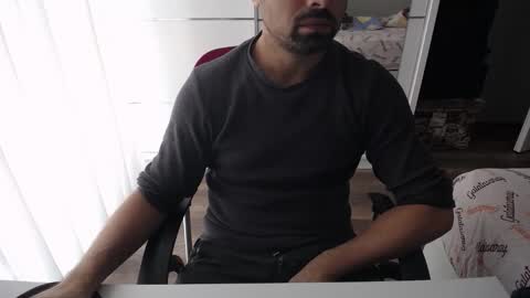 Snapshot of x_____0_____x chatting on September 9, 2025, 9:09 am Mr. Lonely online show from September 9, 2025, 9:09 am