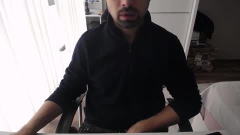 Snapshot of x_____0_____x chatting on October 14, 2025, 10:27 am Mr. Lonely online show from October 14, 2025, 10:27 am