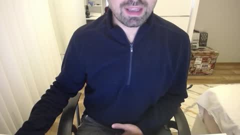 Snapshot of x_____0_____x chatting on October 14, 2025, 10:32 pm Mr. Lonely online show from October 14, 2025, 10:32 pm