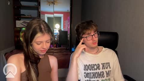 Philipp and Este online show from May 16, 2026, 6:10 am