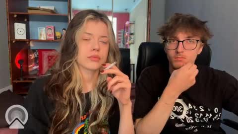 Philipp and Este online show from May 29, 2026, 5:05 am