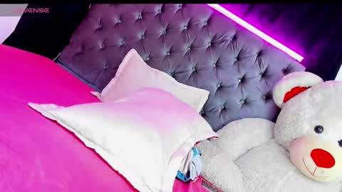 Maria Juliana online show from December 21, 2024, 3:53 pm