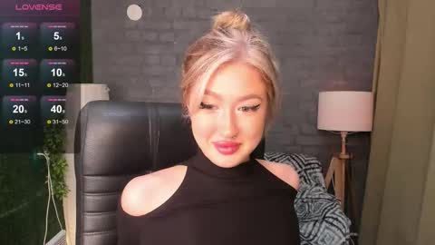 Lera online show from October 4, 2025, 6:22 am
