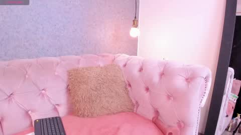 x_milu online show from January 9, 2025, 10:52 pm