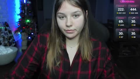 Snapshot of x_nirvana_x chatting on January 5, 2025, 3:32 am LOVE NERDS ONLY online show from January 5, 2025, 3:32 am