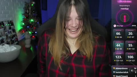 Snapshot of x_nirvana_x chatting on January 11, 2025, 4:27 am LOVE NERDS ONLY online show from January 11, 2025, 4:27 am