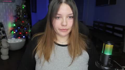 Snapshot of x_nirvana_x chatting on January 25, 2025, 1:10 am LOVE NERDS ONLY online show from January 25, 2025, 1:10 am