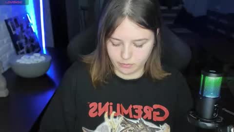 Snapshot of x_nirvana_x chatting on September 22, 2025, 2:35 am LOVE NERDS ONLY online show from September 22, 2025, 2:35 am