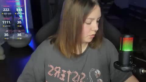 Snapshot of x_nirvana_x chatting on September 23, 2025, 1:52 am LOVE NERDS ONLY online show from September 23, 2025, 1:52 am