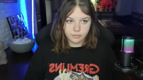 Snapshot of x_nirvana_x chatting on October 7, 2025, 4:31 am LOVE NERDS ONLY online show from October 7, 2025, 4:31 am