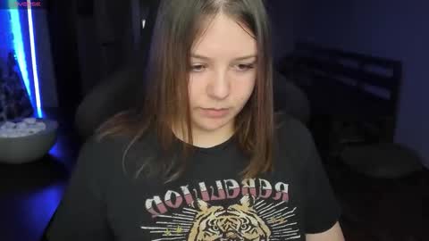 Snapshot of x_nirvana_x chatting on October 27, 2025, 2:48 am LOVE NERDS ONLY online show from October 27, 2025, 2:48 am