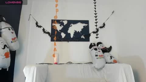 Snapshot of xaandergrey chatting on October 31, 2025, 11:11 am xaanderGrey online show from October 31, 2025, 11:11 am