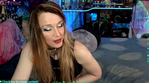 Snapshot of xaevynne chatting on February 20, 2026, 6:19 am Xaevynne Sometimes Milla Milla The Cute as a Buttom Brunette online show from February 20, 2026, 6:19 am