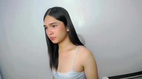 Snapshot of xairah_doux chatting on May 15, 2026, 11:45 pm xairah_doux online show from May 15, 2026, 11:45 pm