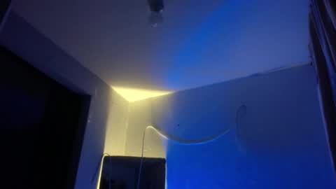 xalejo_max online show from November 12, 2025, 12:11 am