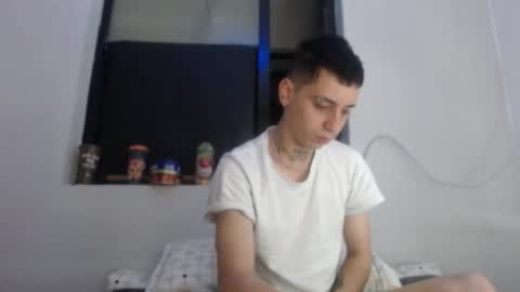 xalejo_max online show from November 14, 2025, 10:58 am