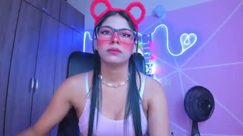 Snapshot of xallysonx_ chatting on January 16, 2025, 11:26 am XALLYSONX online show from January 16, 2025, 11:26 am