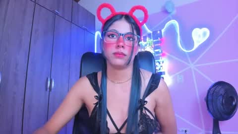 Snapshot of xallysonx_ chatting on January 20, 2025, 2:25 pm XALLYSONX online show from January 20, 2025, 2:25 pm