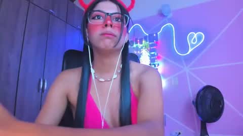 Snapshot of xallysonx_ chatting on January 30, 2025, 2:25 pm XALLYSONX online show from January 30, 2025, 2:25 pm