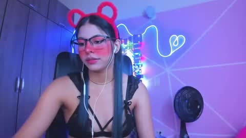 Snapshot of xallysonx_ chatting on January 31, 2025, 11:24 am XALLYSONX online show from January 31, 2025, 11:24 am
