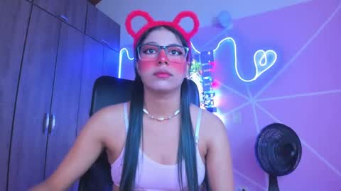 Snapshot of xallysonx_ chatting on February 10, 2025, 11:15 am XALLYSONX online show from February 10, 2025, 11:15 am