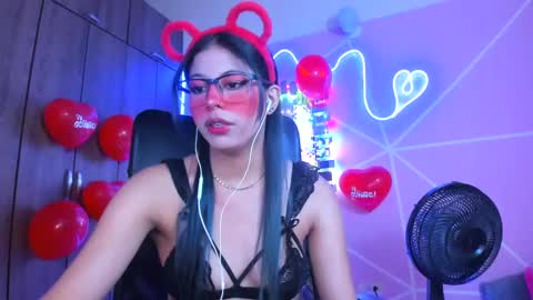 Snapshot of xallysonx_ chatting on February 15, 2025, 11:28 am XALLYSONX online show from February 15, 2025, 11:28 am