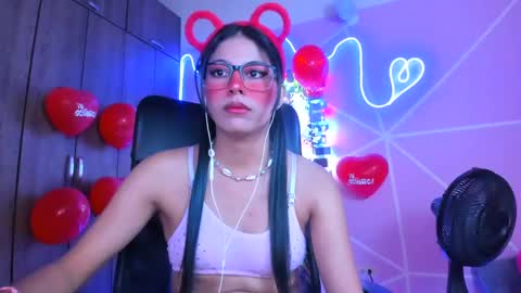 Snapshot of xallysonx_ chatting on February 16, 2025, 5:59 pm XALLYSONX online show from February 16, 2025, 5:59 pm