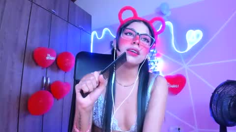 Snapshot of xallysonx_ chatting on February 17, 2025, 2:26 pm XALLYSONX online show from February 17, 2025, 2:26 pm