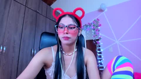 Snapshot of xallysonx_ chatting on March 7, 2025, 2:34 pm XALLYSONX online show from March 7, 2025, 2:34 pm