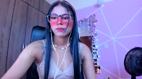 Snapshot of xallysonx_ chatting on March 12, 2025, 11:31 am XALLYSONX online show from March 12, 2025, 11:31 am