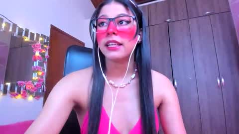 Snapshot of xallysonx_ chatting on September 10, 2025, 11:32 am XALLYSONX online show from September 10, 2025, 11:32 am