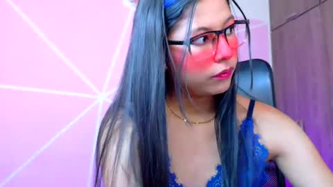 XALLYSONX online show from August 4, 2026, 11:57 am