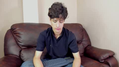 Snapshot of xam_collen chatting on November 21, 2025, 3:44 pm xam_collen online show from November 21, 2025, 3:44 pm