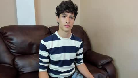 Snapshot of xam_collen chatting on December 20, 2025, 4:58 pm xam_collen online show from December 20, 2025, 4:58 pm