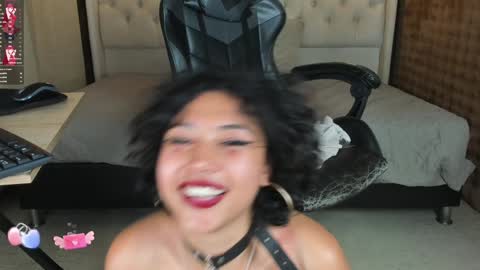 xami online show from January 15, 2025, 11:51 pm