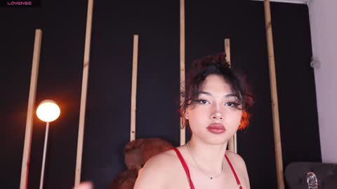xami online show from February 3, 2025, 1:08 pm
