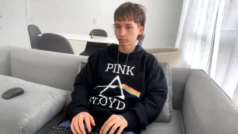 Xam online show from January 27, 2025, 6:09 pm